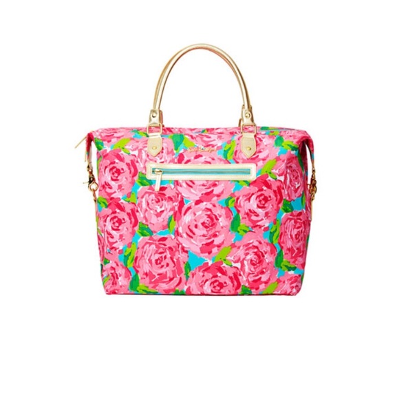 Lilly Pulitzer Handbags - EUC Lilly overnight travel bag